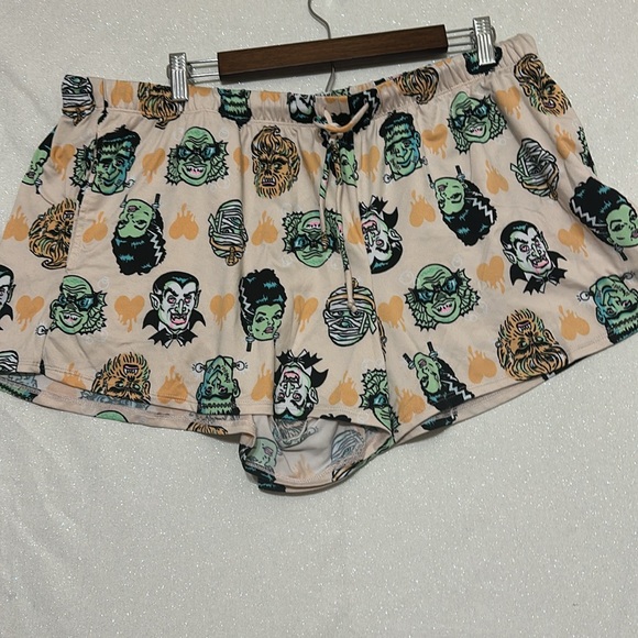 Adorable Monster PJs. Shorts and button down. Pockets! Size XL - Picture 5 of 7